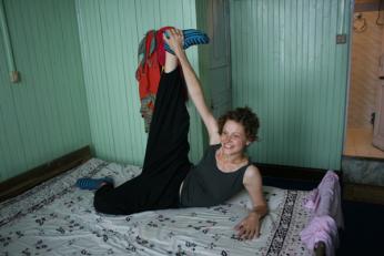 leg stretching