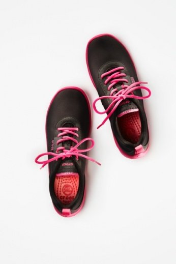 crocs aw14 duet busy day lace up ld black candy pink 5999eu