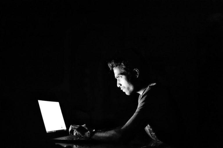 hacking 2903156 1280