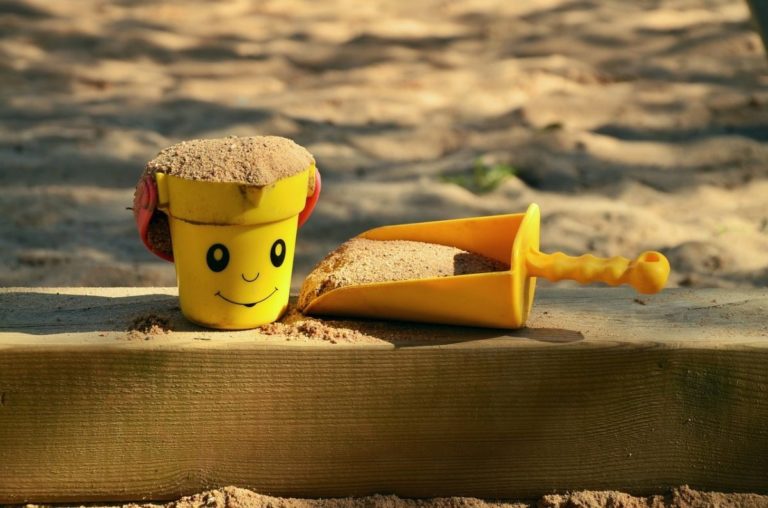 sand pit 1345728 1280