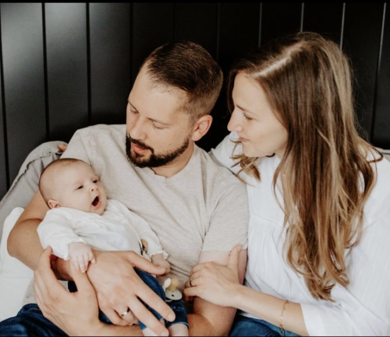 Dauermüde mit Baby