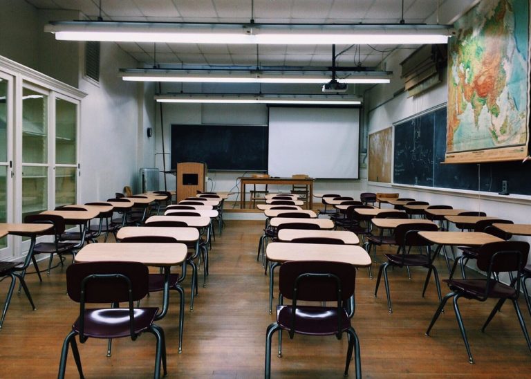 classroom gdc56c70b1 1280