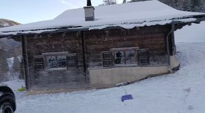 Hütte
