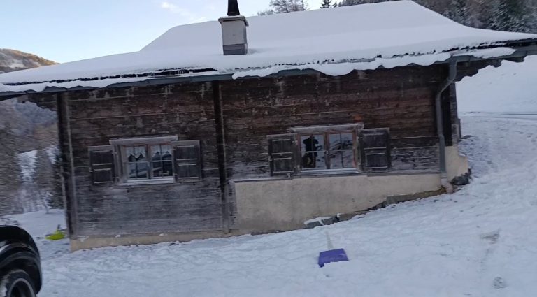 Hütte